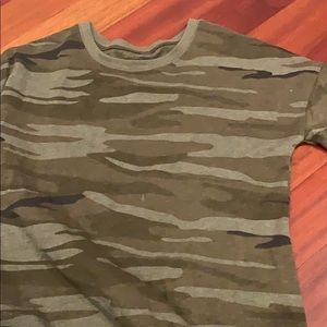 Camouflage pattern crewneck